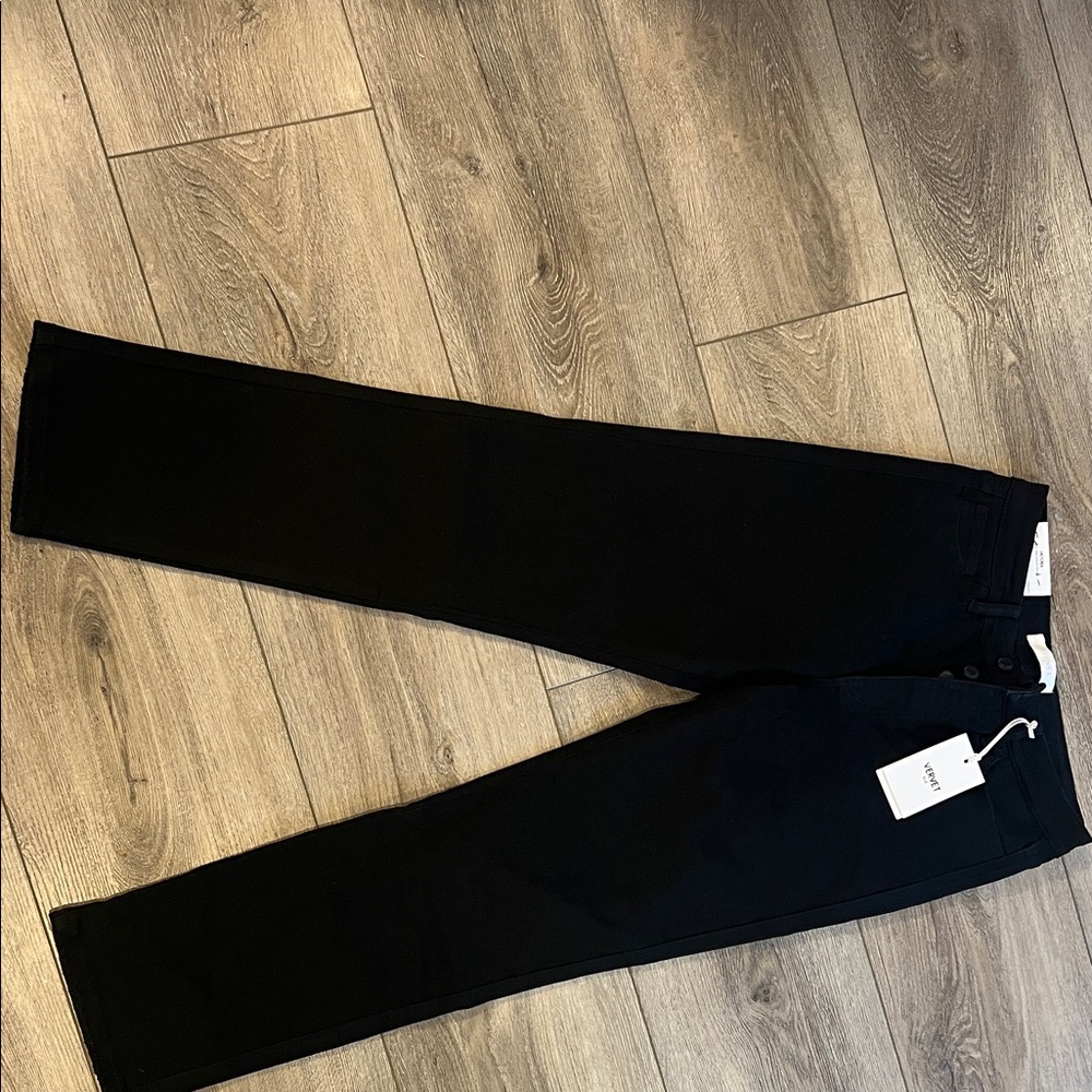 NWT Vervet size 28 Black Straight-Leg Jeans